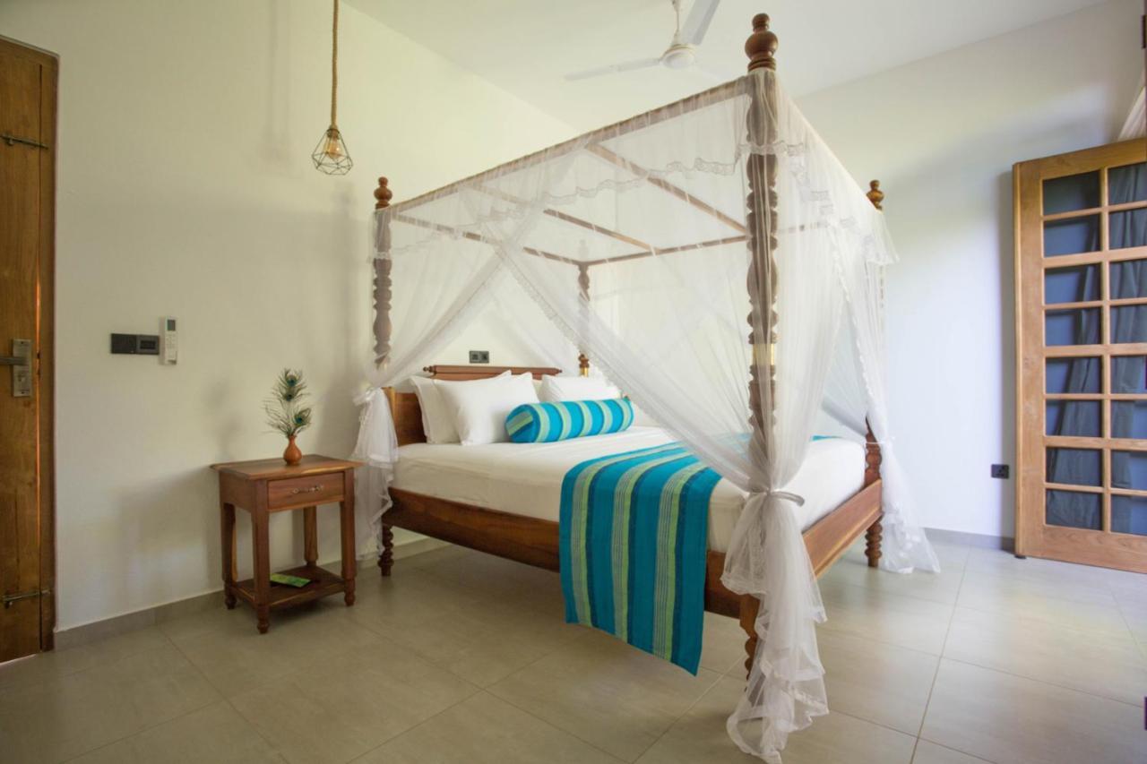 Barefoot Bungalow Hikka ฮิกคาดูวา ภายนอก รูปภาพ