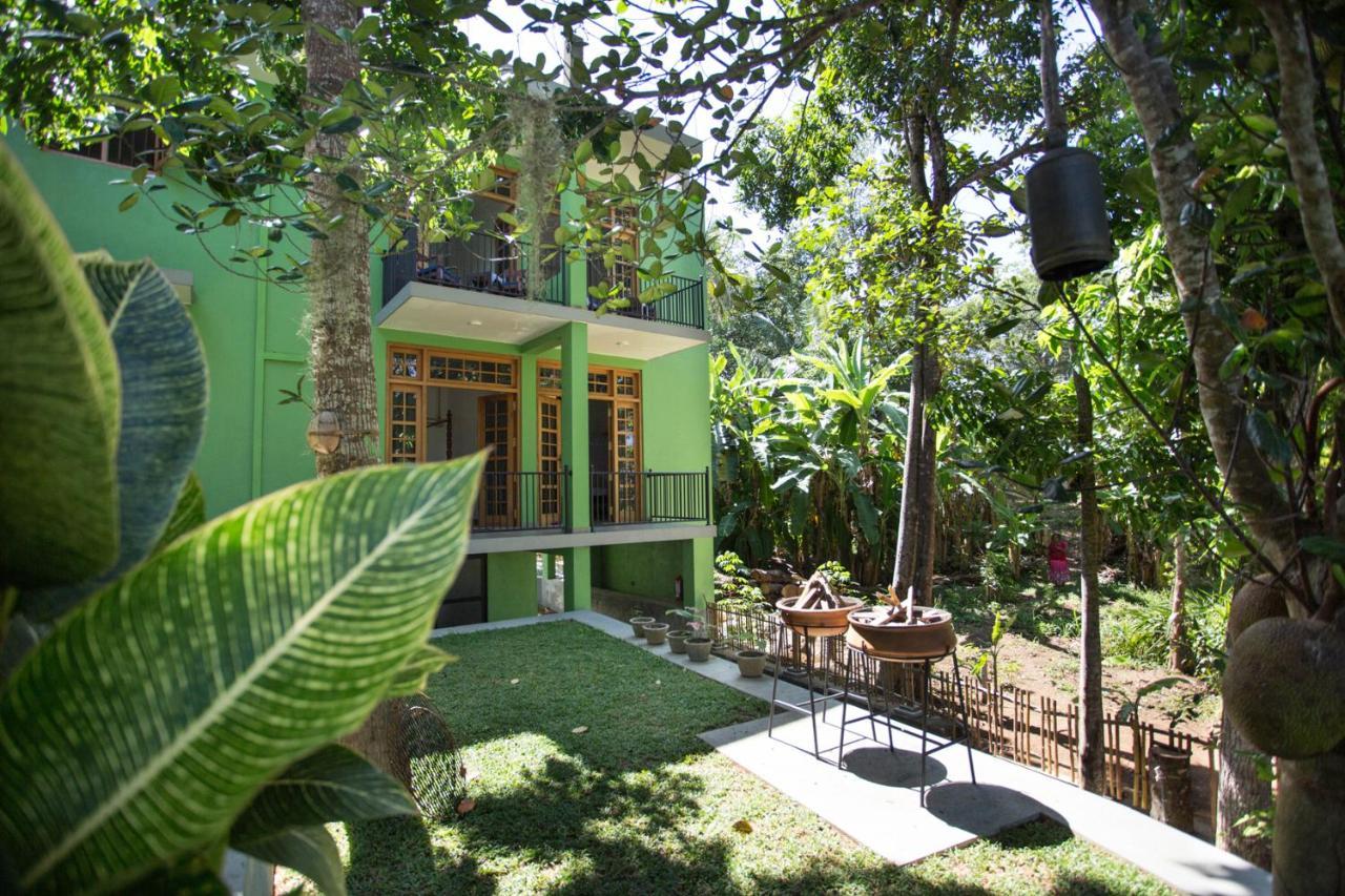 Barefoot Bungalow Hikka ฮิกคาดูวา ภายนอก รูปภาพ