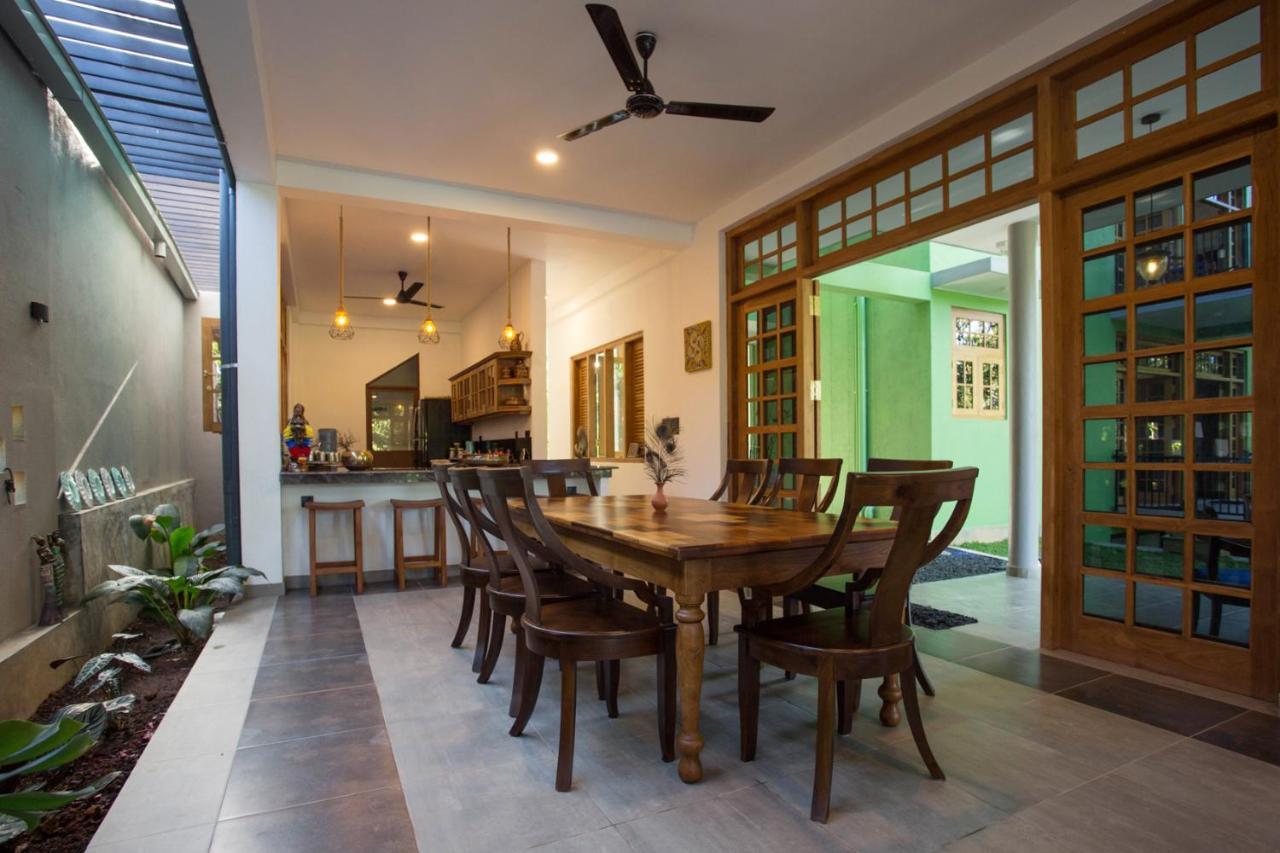 Barefoot Bungalow Hikka ฮิกคาดูวา ภายนอก รูปภาพ
