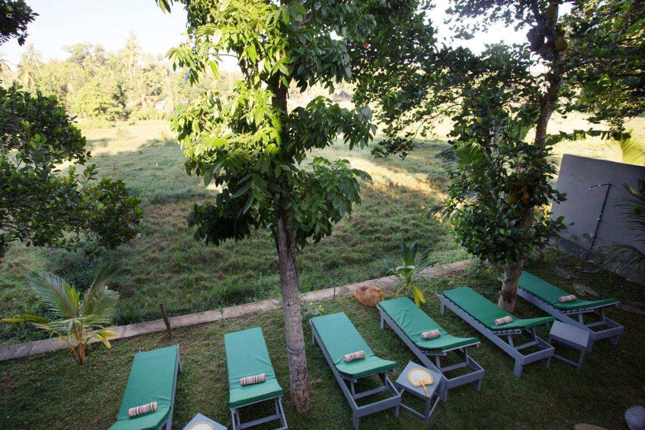 Barefoot Bungalow Hikka ฮิกคาดูวา ภายนอก รูปภาพ