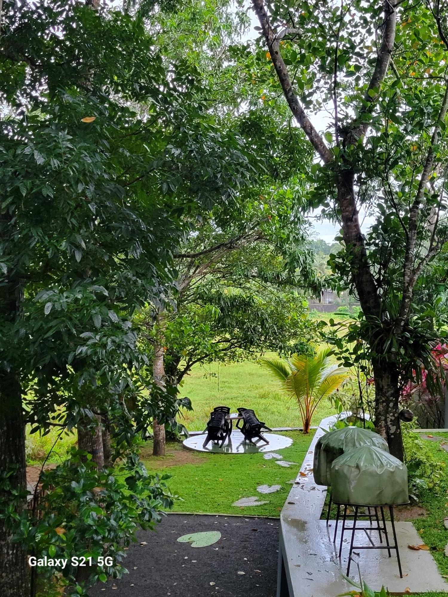 Barefoot Bungalow Hikka ฮิกคาดูวา ภายนอก รูปภาพ